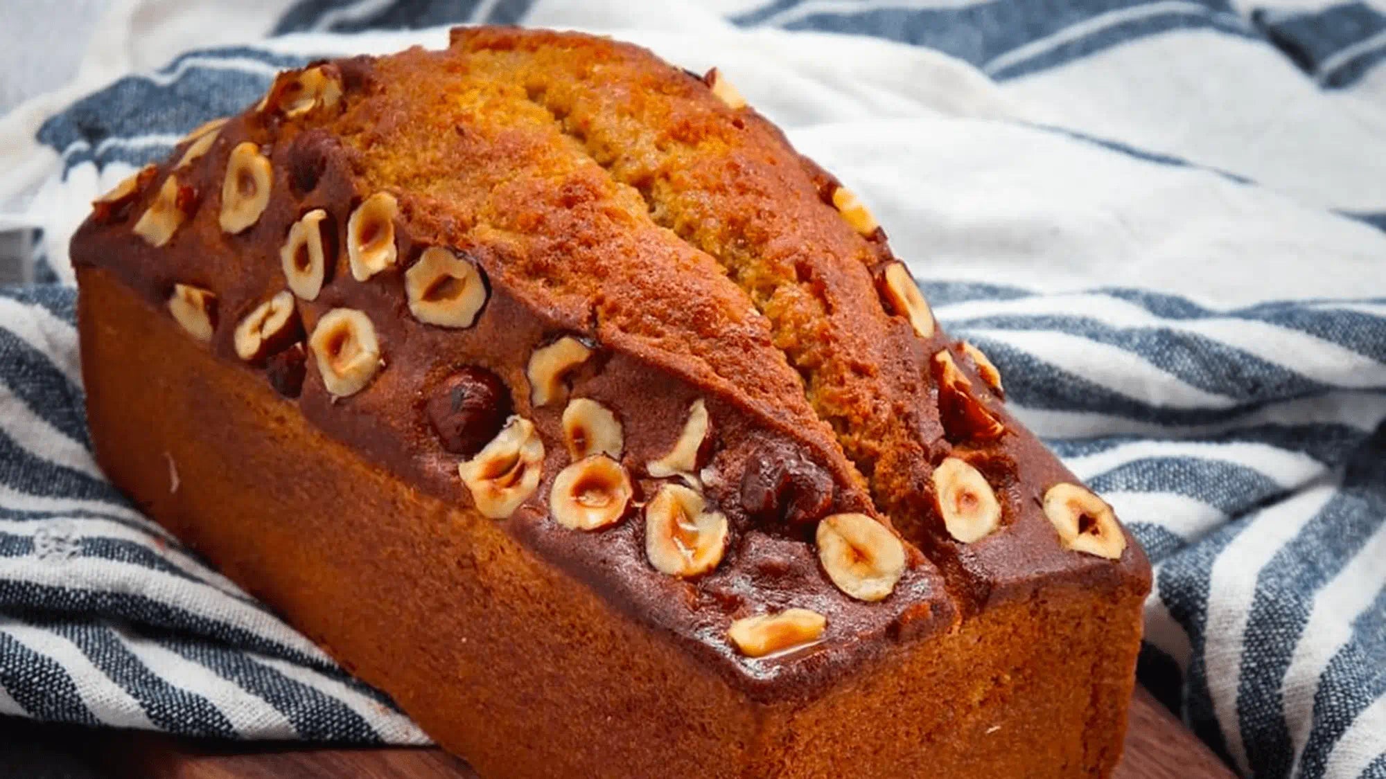 Recette de Cake aux Noix Sans Beurre