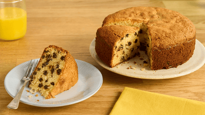 Gâteau yaourt aux pépites de chocolat noir et à la vanille