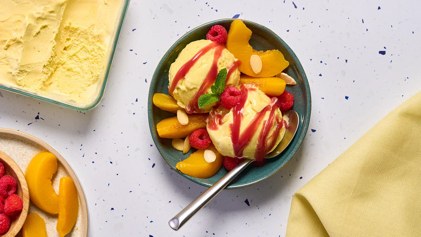 Glace vanille version Pêche Melba