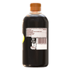 Une bouteille de liquide foncAC, probablement de la sauce soja ou un condiment similaire, avec un bouchon marron et une ACtiquette comportant des informations nutritionnelles et un code-barres.