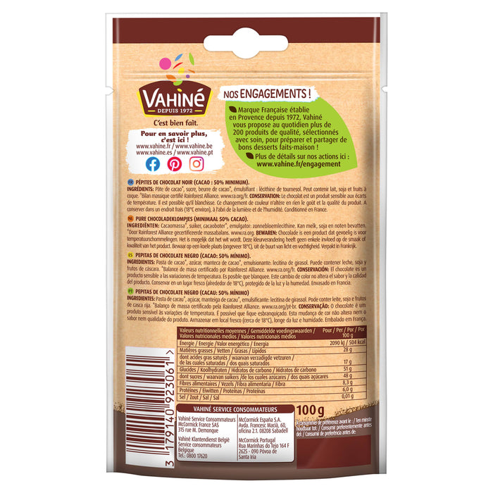 Le dos du paquet de pépites de chocolat noir Vahiné montrant les informations nutritionnelles, les ingrédients en plusieurs langues et les engagements de la marque.