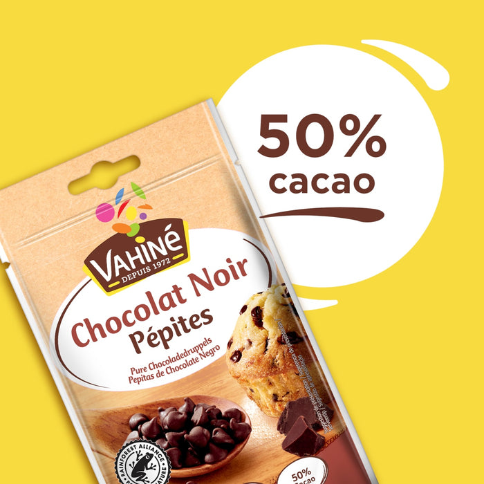 Un sachet de pépites de chocolat noir Vahiné, étiquetées 50% cacao.