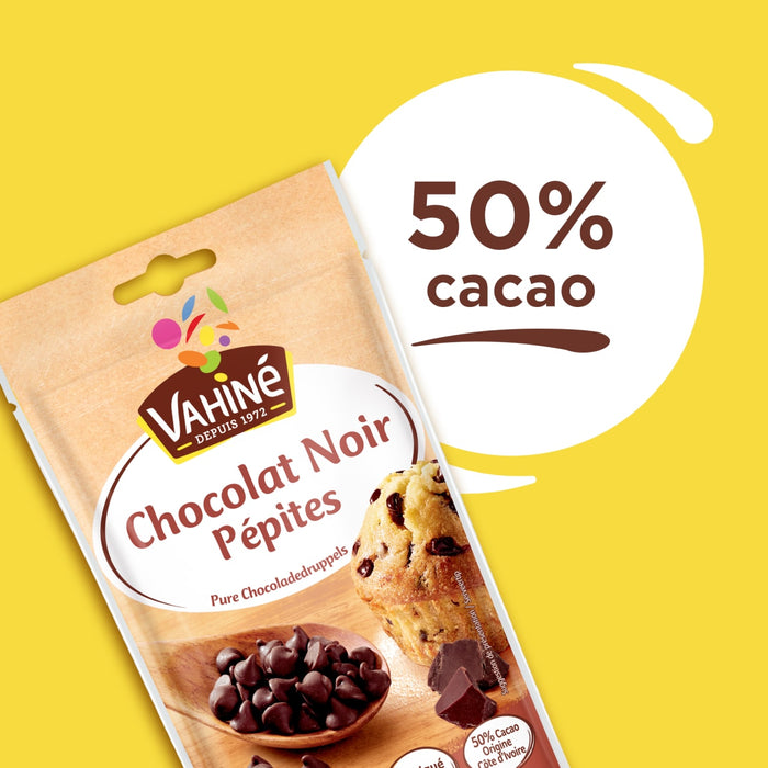 Un sachet de pépites de chocolat noir Vahiné, étiquetées 50% cacao.