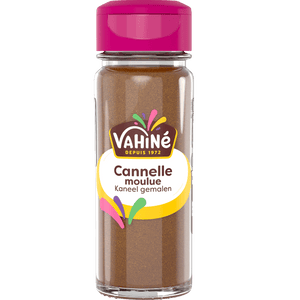 Une bouteille de cannelle moulue de la marque Vahiné.