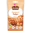 Un paquet de morceaux de fudge au caramel Vahiné est présenté, montrant le produit et une suggestion d'utilisation dans un muffin.