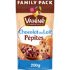 Un paquet de pépites de chocolat au lait de la marque Vahiné, format familial, idéal pour la pâtisserie.