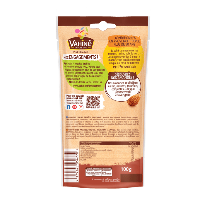 Le dos d'un sac d'amandes au chocolat Arcor prACsente des informations nutritionnelles et des dACtails sur le produit.