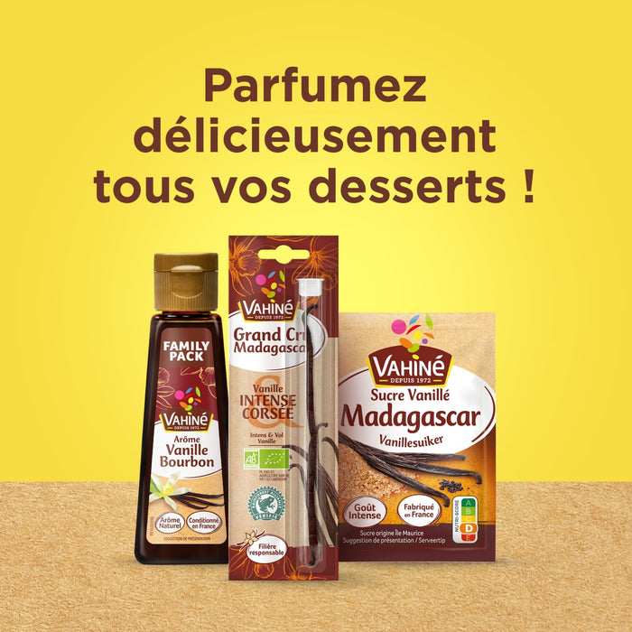 Une sAClection de produits vanille La Pateliere, incluant de l'extrait, des gousses et du sucre, est prACsentACe avec le texte Parfumez dAClicieusement tous vos desserts!.
