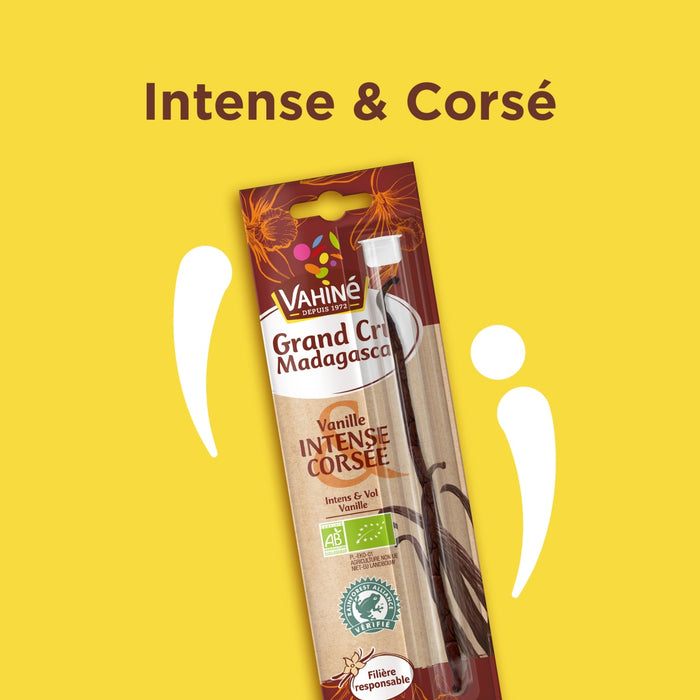 Un paquet de Vanille Grand Cru Sambavanilla, ACtiquetAC Intense & CorsAC, est prACsentAC sur un fond jaune.