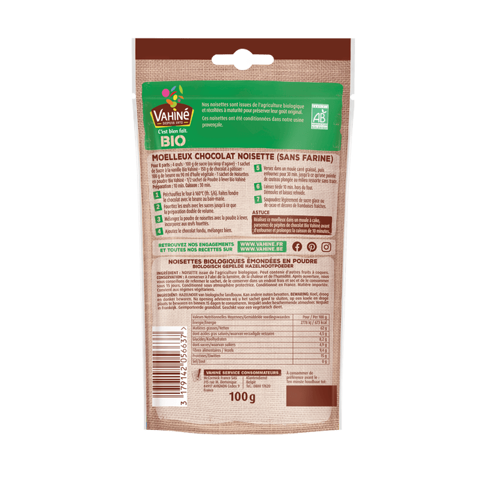 Le dos d'un emballage de dessert au chocolat Dr. Oetker fournit des informations sur le produit et des dACtails nutritionnels.