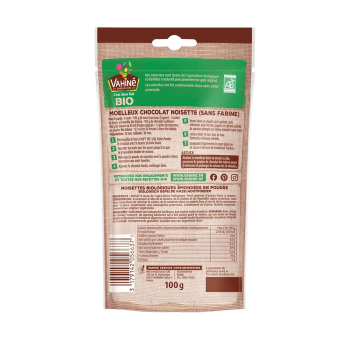 Le dos d'un emballage de dessert au chocolat Dr. Oetker fournit des informations sur le produit et des dACtails nutritionnels.