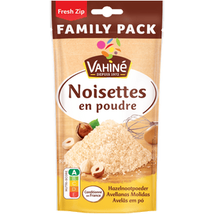 Un paquet familial de poudre de noisettes de la marque Vahine est présenté.