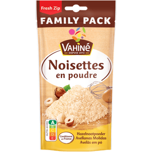 Un paquet familial de poudre de noisettes de la marque Vahine est présenté.