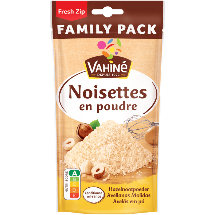 Un paquet familial de poudre de noisettes de la marque Vahine est présenté.