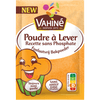 Paquet de levure chimique Vahiné Poudre à Lever avec un personnage de muffin de dessin animé et une note Nutri-Score D.