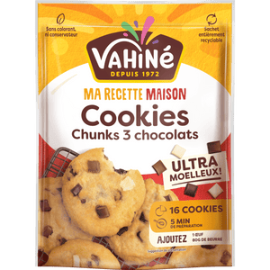 Un paquet de Vahiné Ma Recette Maison Cookies, avec des cookies aux pépites de chocolat.