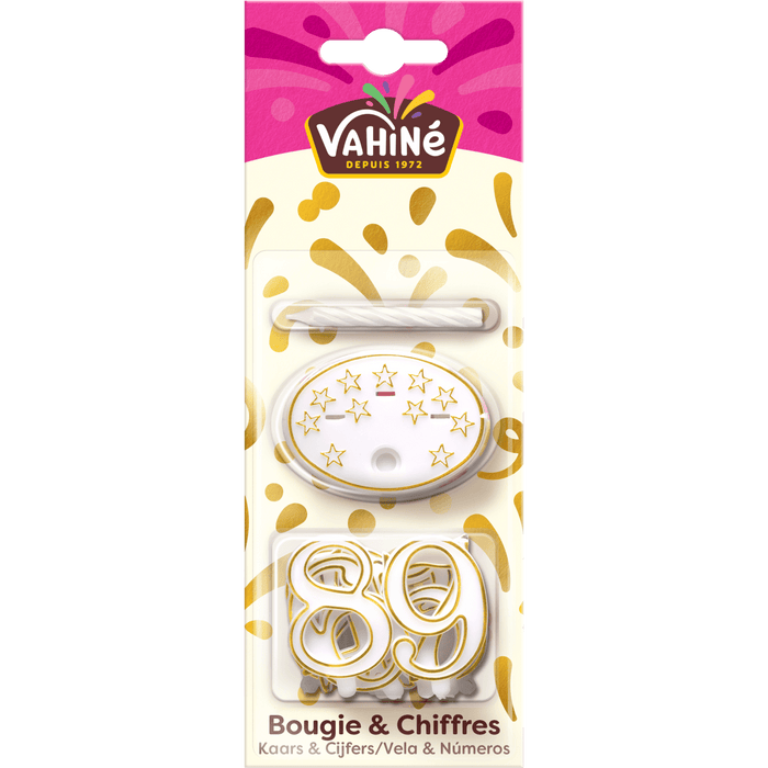 Il s'agit d'un emballage de produit Vahiné contenant des emporte-pièces à pâte et à fromage en forme de tasse à thé et les chiffres 8 et 9.