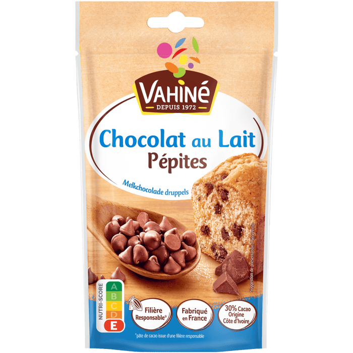 Un paquet de pépites de chocolat au lait Vahiné est présenté, montrant son utilisation en pâtisserie.