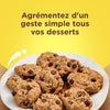 Une assiette de délicieux biscuits aux pépites de chocolat agrémente tous vos desserts.