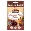 Un sachet familial de Vahiné Chocolat Noir Pépites illustrant une cuillère en bois remplie de pépites de chocolat noir et un muffin.