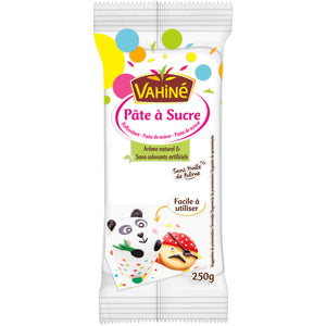 Un paquet de VahinAC FAate A? Sucre, un produit de dACcoration A? base de sucre pour la pActisserie.