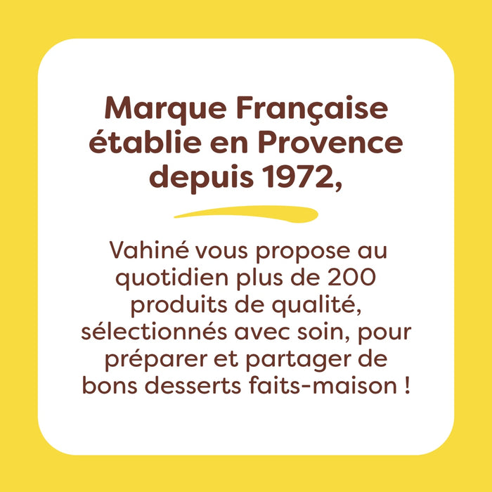 Un rectangle blanc arrondi sur fond jaune présente un texte en français, décrivant Vahiné comme une marque française établie en Provence depuis 1972, proposant plus de 200 produits de qualité pour des desserts faits-maison, le tout faisant partie de la gamme de produits Vahine Mnbq20 Kitgalet Patrouil-Va.