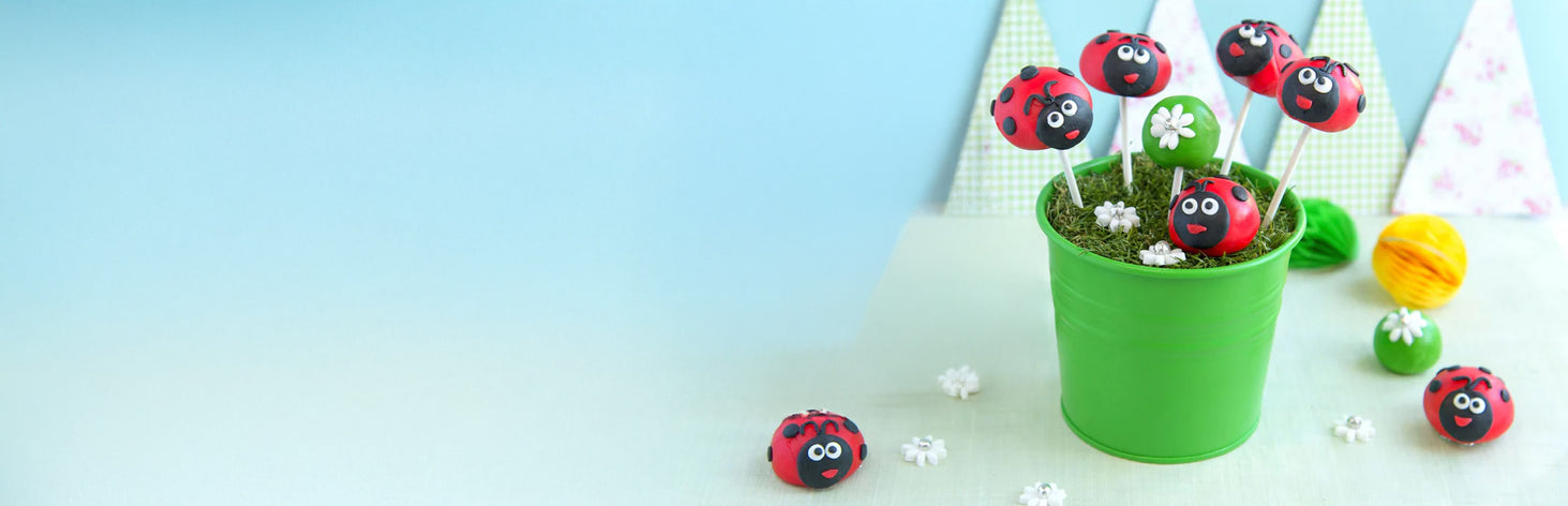 Cake pops coccinelles